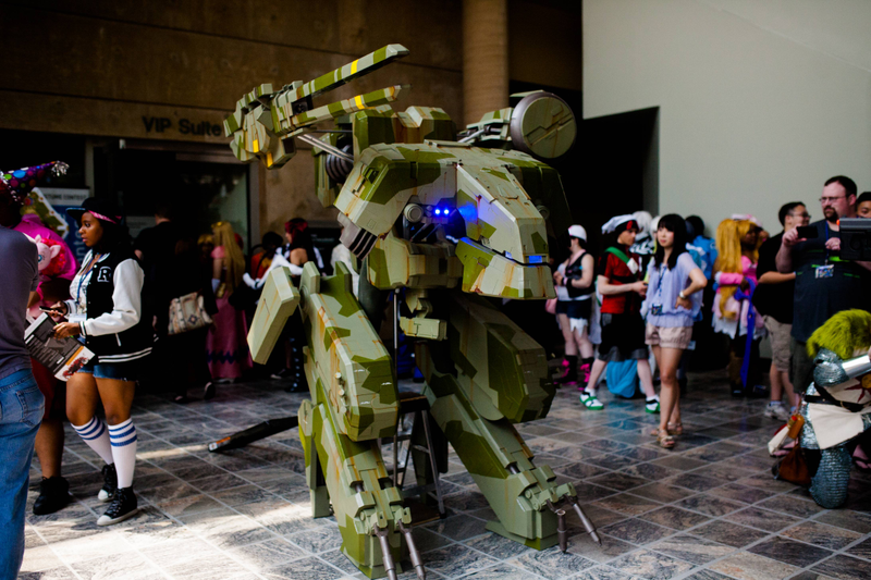 Illustration for article titled Assembling A Huge Metal Gear Costume Is Not That Easy